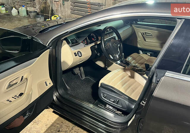 Фольксваген CC / Passat CC 2013 в Кролевце на Automoto.ua Коричневый Фольксваген CC / Passat CC, объемом двигателя 1.98 л и пробегом 170 тыс. км за 12300 $, фото 6 на Automoto.ua