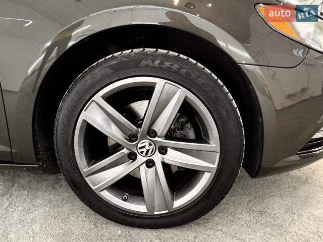 Коричневий Фольксваген CC / Passat CC, об'ємом двигуна 2 л та пробігом 140 тис. км за 12200 $, фото 13 на Automoto.ua