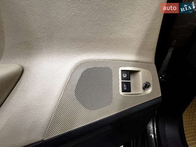 Коричневий Фольксваген CC / Passat CC, об'ємом двигуна 2 л та пробігом 140 тис. км за 12200 $, фото 18 на Automoto.ua
