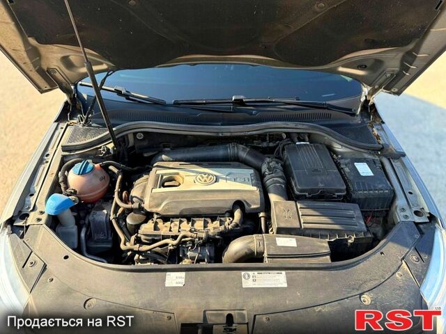 Коричневый Фольксваген CC, объемом двигателя 1.8 л и пробегом 194 тыс. км за 10700 $, фото 4 на Automoto.ua