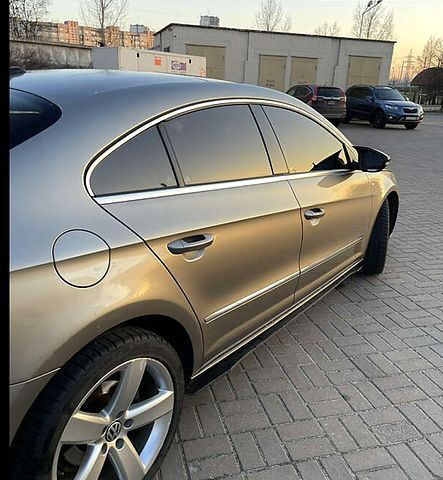 Коричневый Фольксваген CC, объемом двигателя 2 л и пробегом 243 тыс. км за 7500 $, фото 1 на Automoto.ua