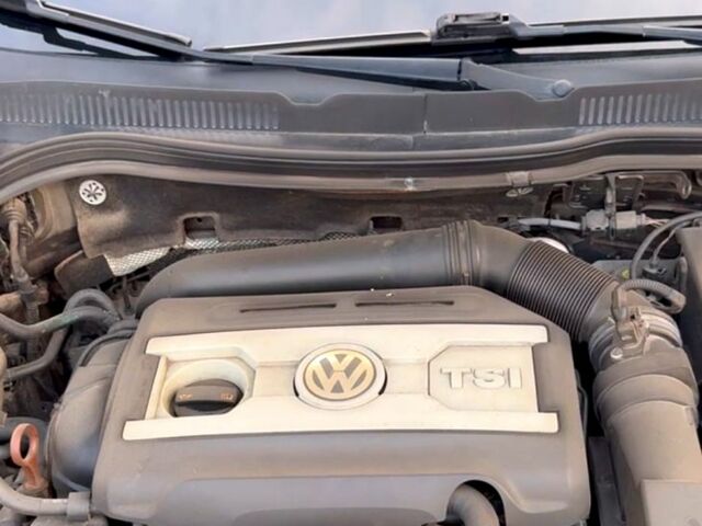 Коричневый Фольксваген CC, объемом двигателя 2 л и пробегом 176 тыс. км за 10700 $, фото 8 на Automoto.ua