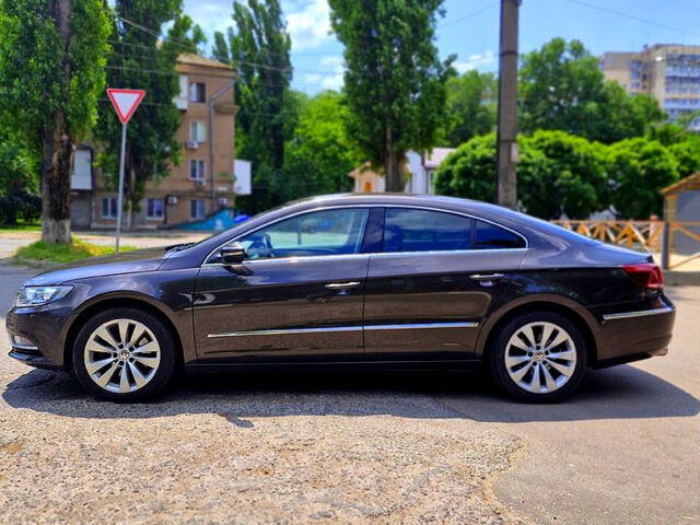 Коричневый Фольксваген CC, объемом двигателя 2 л и пробегом 176 тыс. км за 12500 $, фото 1 на Automoto.ua