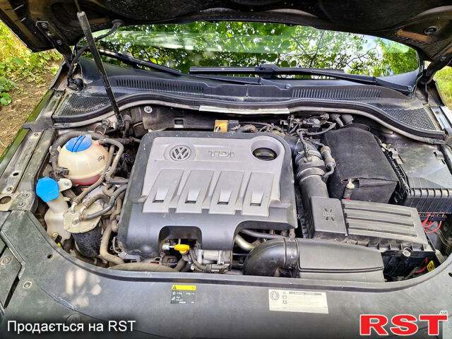 Коричневый Фольксваген CC, объемом двигателя 2 л и пробегом 176 тыс. км за 12500 $, фото 11 на Automoto.ua