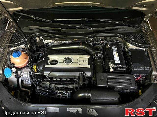 Коричневый Фольксваген CC, объемом двигателя 2 л и пробегом 153 тыс. км за 11000 $, фото 2 на Automoto.ua