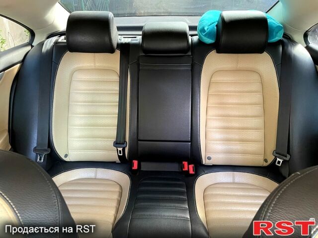 Коричневый Фольксваген CC, объемом двигателя 2 л и пробегом 153 тыс. км за 11000 $, фото 8 на Automoto.ua