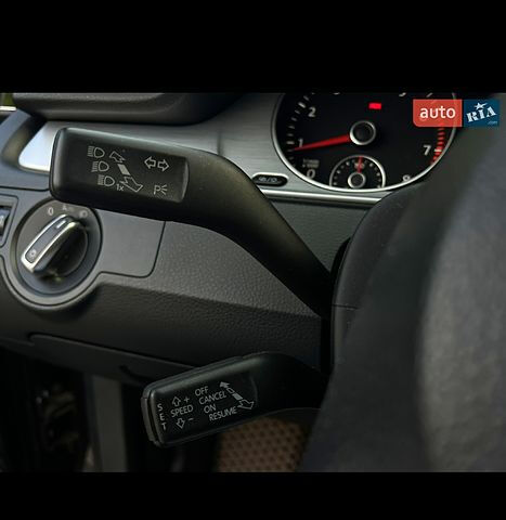 Коричневый Фольксваген CC, объемом двигателя 2 л и пробегом 196 тыс. км за 13000 $, фото 2 на Automoto.ua