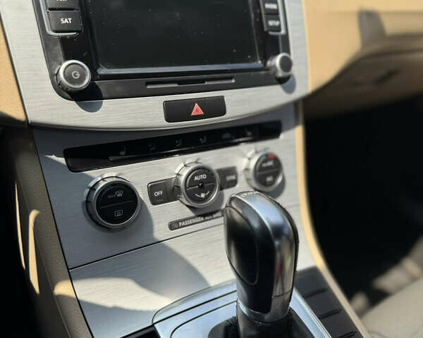 Красный Фольксваген CC / Passat CC, объемом двигателя 1.98 л и пробегом 188 тыс. км за 10150 $, фото 19 на Automoto.ua