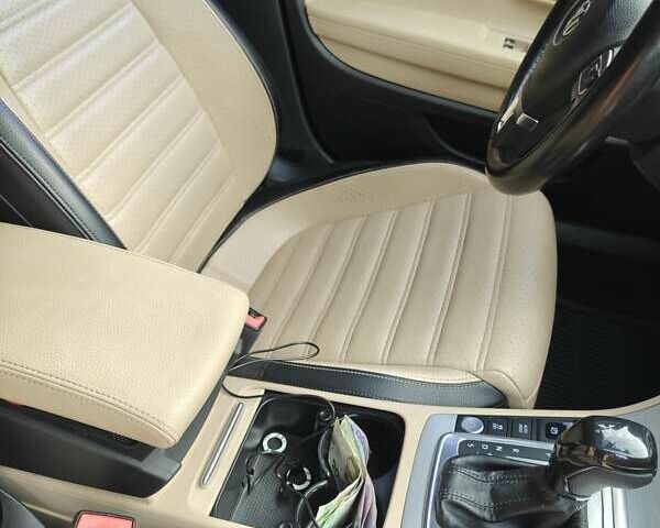 Червоний Фольксваген CC / Passat CC, об'ємом двигуна 1.98 л та пробігом 131 тис. км за 10300 $, фото 14 на Automoto.ua