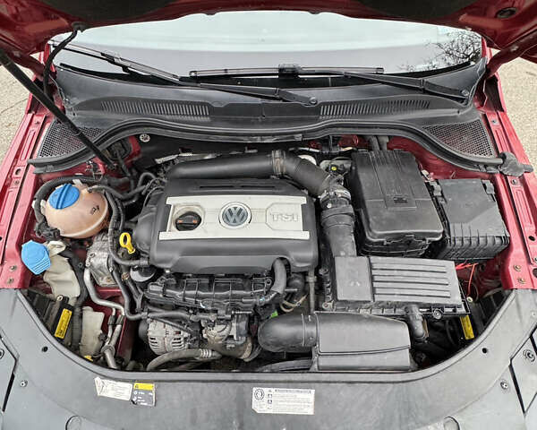 Красный Фольксваген CC / Passat CC, объемом двигателя 2 л и пробегом 158 тыс. км за 10999 $, фото 23 на Automoto.ua