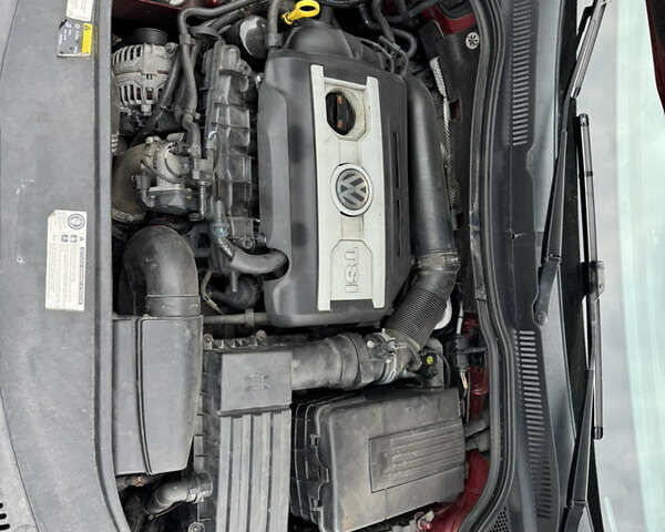 Красный Фольксваген CC / Passat CC, объемом двигателя 1.98 л и пробегом 158 тыс. км за 11700 $, фото 24 на Automoto.ua