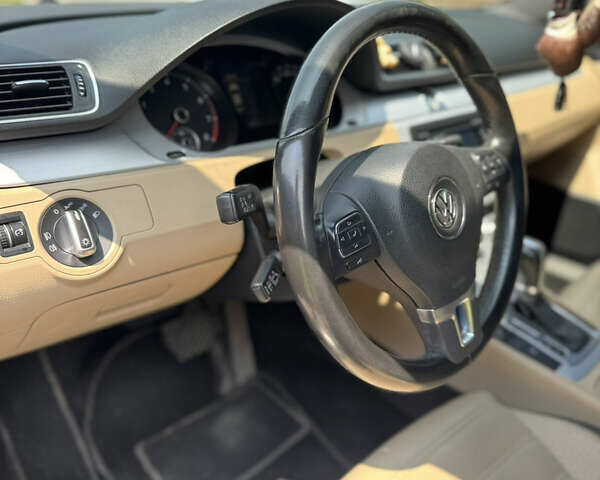 Красный Фольксваген CC / Passat CC, объемом двигателя 1.98 л и пробегом 188 тыс. км за 10150 $, фото 14 на Automoto.ua