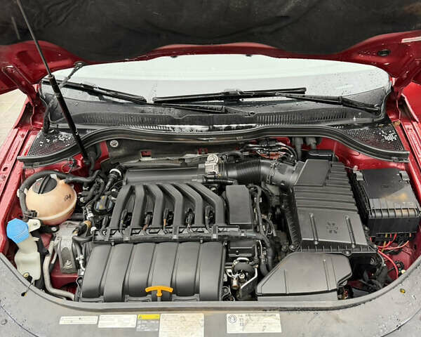 Красный Фольксваген CC / Passat CC, объемом двигателя 3.6 л и пробегом 204 тыс. км за 9999 $, фото 16 на Automoto.ua
