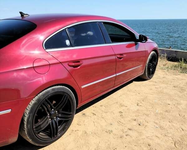 Красный Фольксваген CC / Passat CC, объемом двигателя 1.98 л и пробегом 131 тыс. км за 10300 $, фото 2 на Automoto.ua