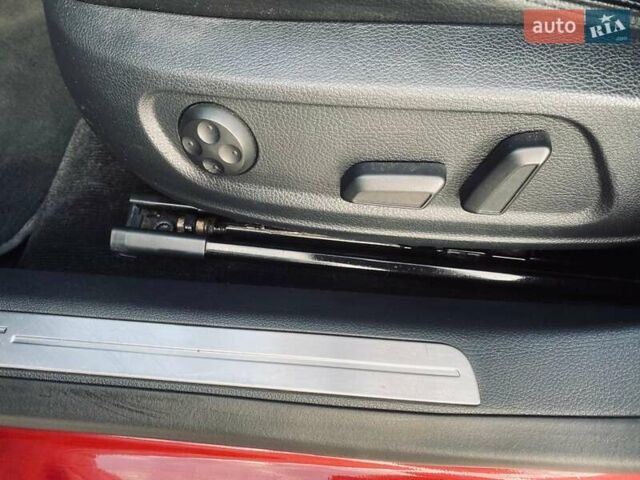 Красный Фольксваген CC / Passat CC, объемом двигателя 1.98 л и пробегом 123 тыс. км за 12000 $, фото 59 на Automoto.ua
