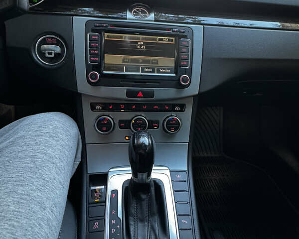 Фольксваген CC / Passat CC 2013 в Киеве на Automoto.ua Красный Фольксваген CC / Passat CC, объемом двигателя 3.6 л и пробегом 204 тыс. км за 10600 $, фото 13 на Automoto.ua