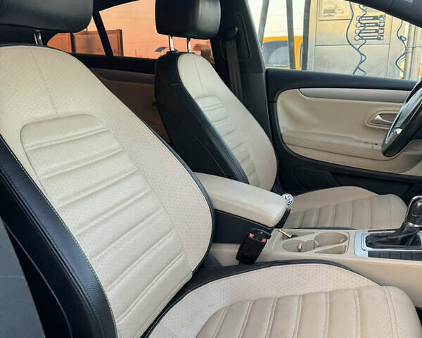 Красный Фольксваген CC / Passat CC, объемом двигателя 1.98 л и пробегом 178 тыс. км за 10500 $, фото 10 на Automoto.ua