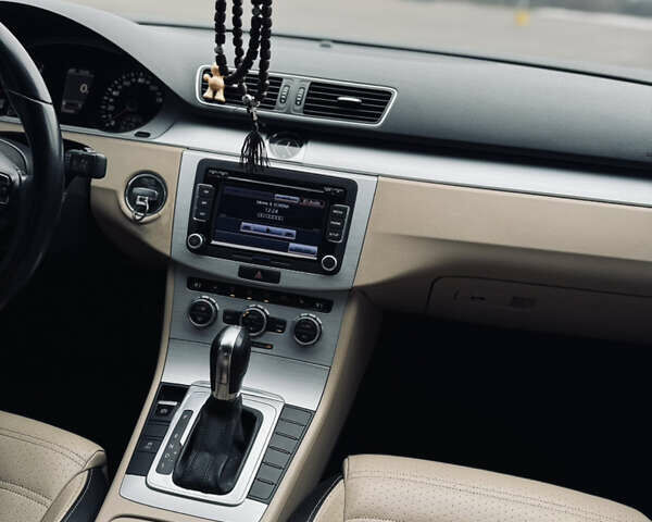 Красный Фольксваген CC / Passat CC, объемом двигателя 1.98 л и пробегом 181 тыс. км за 10200 $, фото 41 на Automoto.ua