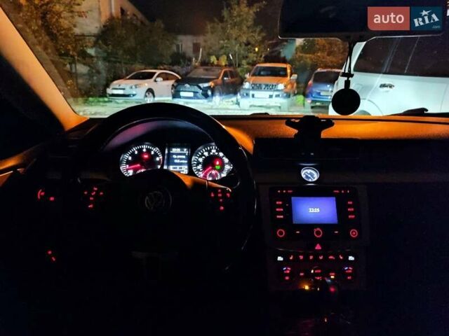 Червоний Фольксваген CC / Passat CC, об'ємом двигуна 1.98 л та пробігом 150 тис. км за 13500 $, фото 23 на Automoto.ua