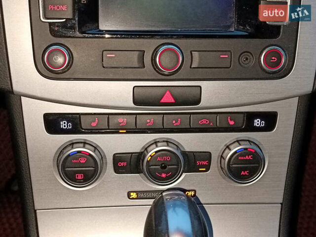 Красный Фольксваген CC / Passat CC, объемом двигателя 2 л и пробегом 151 тыс. км за 13490 $, фото 28 на Automoto.ua