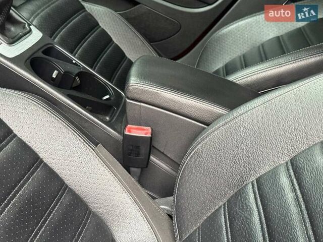 Красный Фольксваген CC / Passat CC, объемом двигателя 1.98 л и пробегом 152 тыс. км за 9400 $, фото 30 на Automoto.ua