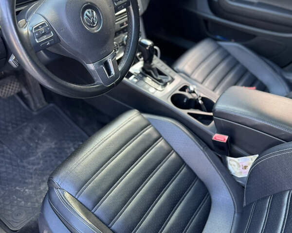 Красный Фольксваген CC / Passat CC, объемом двигателя 3.6 л и пробегом 122 тыс. км за 12700 $, фото 6 на Automoto.ua