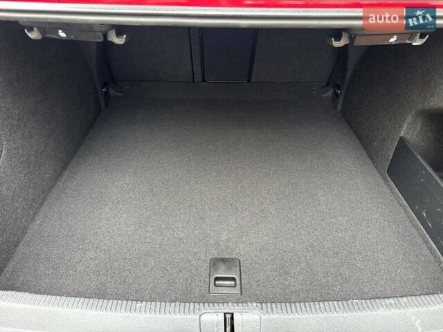 Красный Фольксваген CC / Passat CC, объемом двигателя 1.98 л и пробегом 152 тыс. км за 9400 $, фото 40 на Automoto.ua