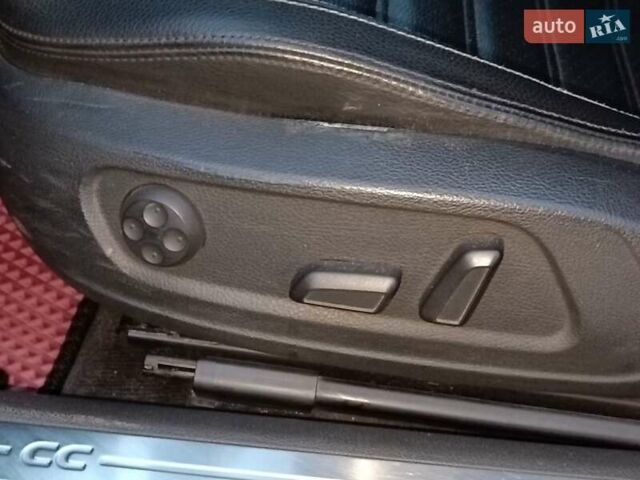 Красный Фольксваген CC / Passat CC, объемом двигателя 2 л и пробегом 151 тыс. км за 13490 $, фото 21 на Automoto.ua