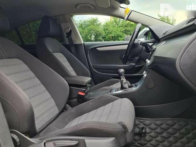 Фольксваген CC / Passat CC, объемом двигателя 1.8 л и пробегом 205 тыс. км за 8890 $, фото 15 на Automoto.ua
