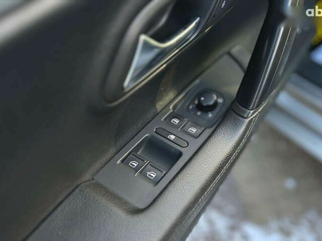 Фольксваген CC / Passat CC, объемом двигателя 2 л и пробегом 185 тыс. км за 10900 $, фото 16 на Automoto.ua