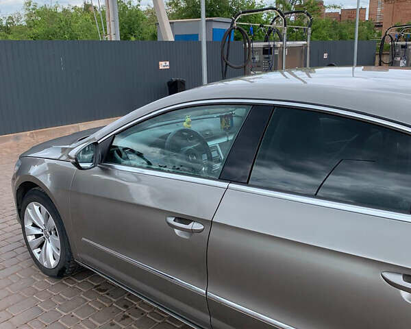 Фольксваген CC / Passat CC, объемом двигателя 1.8 л и пробегом 205 тыс. км за 8700 $, фото 2 на Automoto.ua