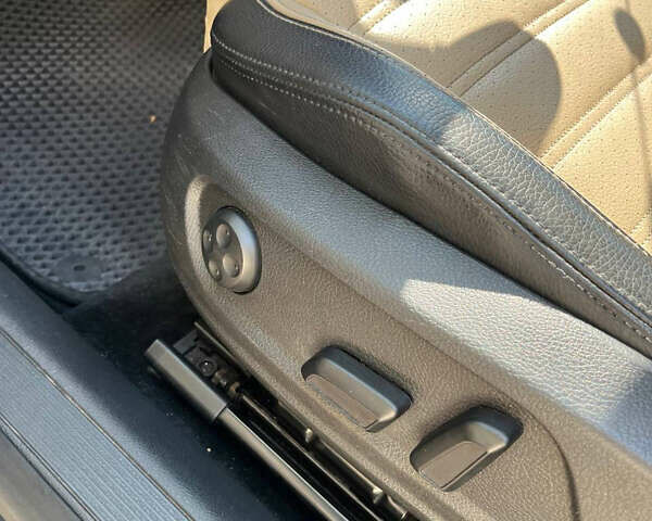 Фольксваген CC / Passat CC, об'ємом двигуна 1.97 л та пробігом 207 тис. км за 7800 $, фото 7 на Automoto.ua