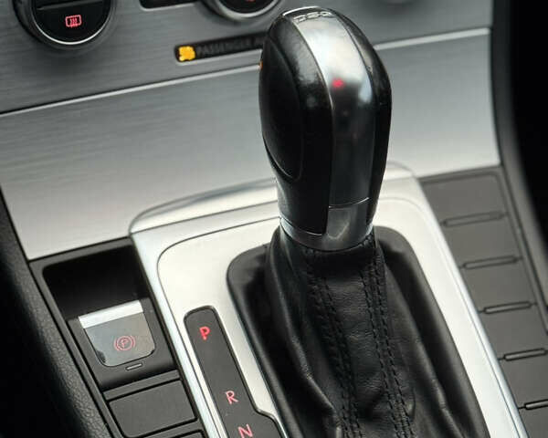 Фольксваген CC / Passat CC, объемом двигателя 1.98 л и пробегом 173 тыс. км за 11200 $, фото 10 на Automoto.ua