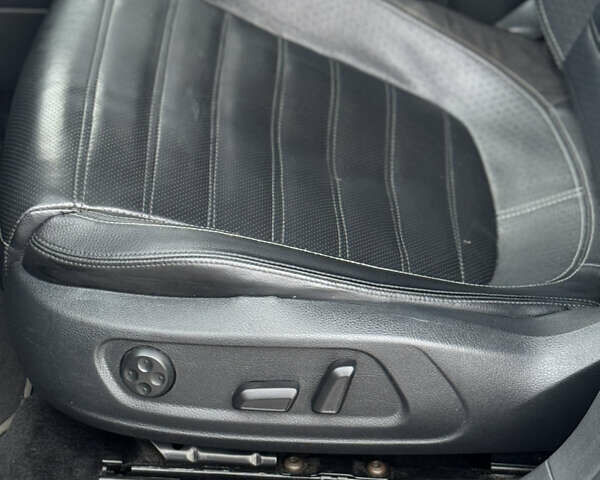 Фольксваген CC / Passat CC, объемом двигателя 1.98 л и пробегом 173 тыс. км за 11200 $, фото 11 на Automoto.ua