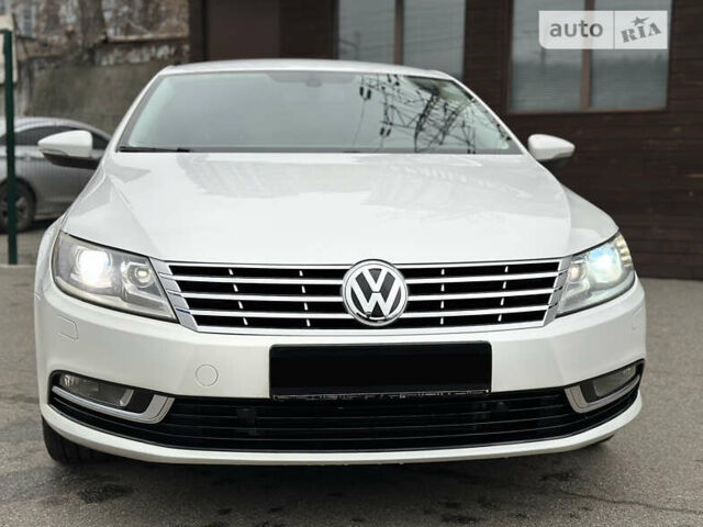 Фольксваген CC / Passat CC, об'ємом двигуна 1.98 л та пробігом 152 тис. км за 11490 $, фото 1 на Automoto.ua