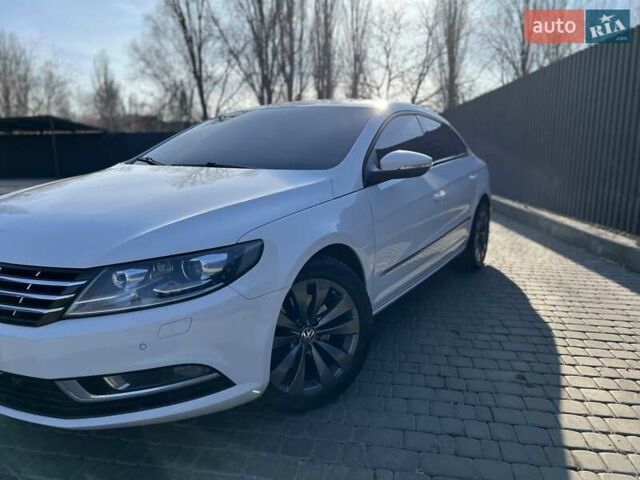 Фольксваген CC / Passat CC, об'ємом двигуна 1.98 л та пробігом 220 тис. км за 13000 $, фото 4 на Automoto.ua