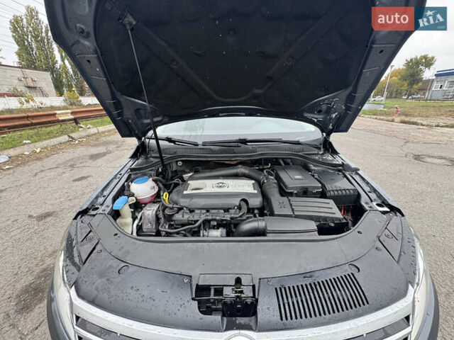 Фольксваген CC / Passat CC, об'ємом двигуна 1.98 л та пробігом 260 тис. км за 9000 $, фото 31 на Automoto.ua