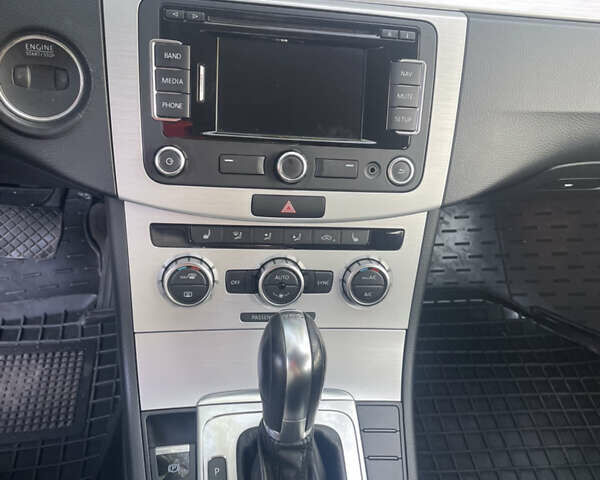 Фольксваген CC / Passat CC, объемом двигателя 2 л и пробегом 120 тыс. км за 14500 $, фото 34 на Automoto.ua