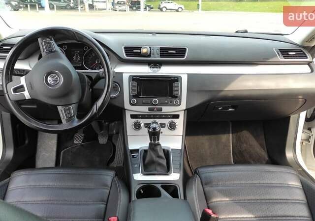 Фольксваген CC / Passat CC, объемом двигателя 2 л и пробегом 124 тыс. км за 9600 $, фото 19 на Automoto.ua