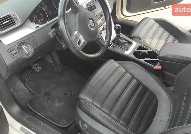 Фольксваген CC / Passat CC, объемом двигателя 2 л и пробегом 124 тыс. км за 9600 $, фото 17 на Automoto.ua