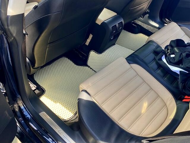 Фольксваген CC, объемом двигателя 2 л и пробегом 200 тыс. км за 12999 $, фото 7 на Automoto.ua