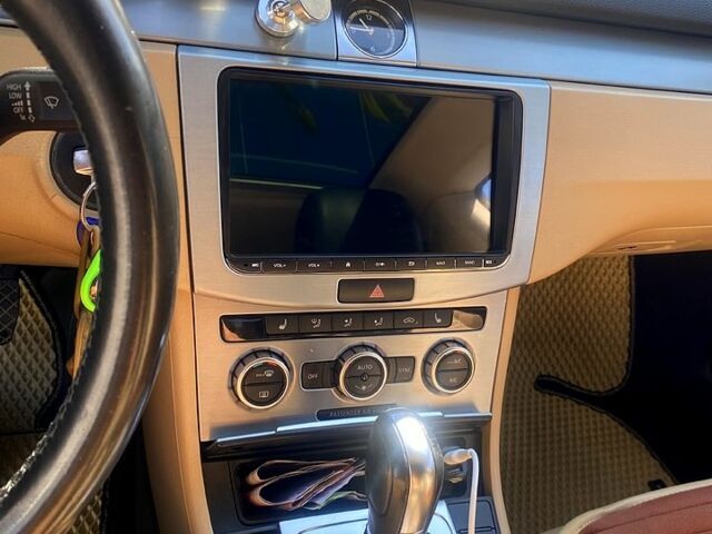 Фольксваген CC, объемом двигателя 2 л и пробегом 200 тыс. км за 12999 $, фото 1 на Automoto.ua