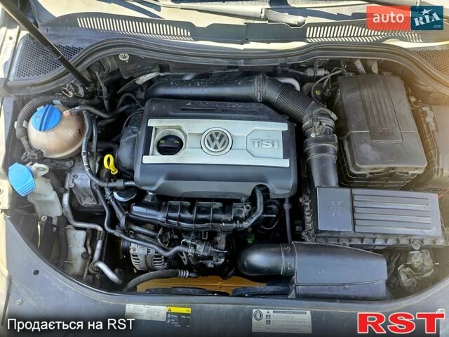 Фольксваген CC, объемом двигателя 2 л и пробегом 250 тыс. км за 13400 $, фото 1 на Automoto.ua