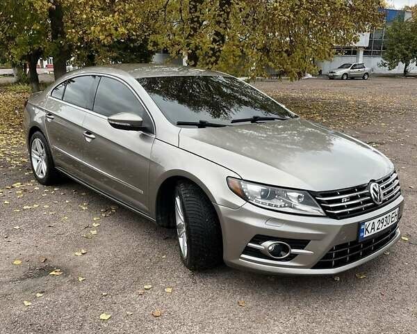 Желтый Фольксваген CC / Passat CC, объемом двигателя 2 л и пробегом 240 тыс. км за 11000 $, фото 1 на Automoto.ua