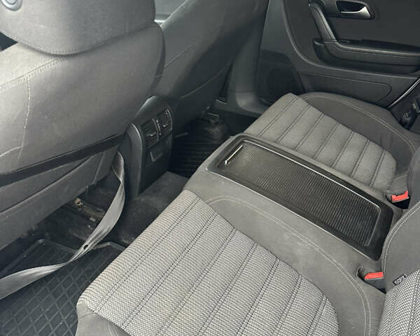 Серый Фольксваген CC / Passat CC, объемом двигателя 1.8 л и пробегом 220 тыс. км за 7777 $, фото 7 на Automoto.ua
