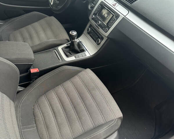 Серый Фольксваген CC / Passat CC, объемом двигателя 1.8 л и пробегом 220 тыс. км за 7777 $, фото 5 на Automoto.ua