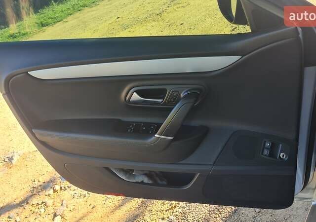 Серый Фольксваген CC / Passat CC, объемом двигателя 1.98 л и пробегом 270 тыс. км за 7600 $, фото 10 на Automoto.ua