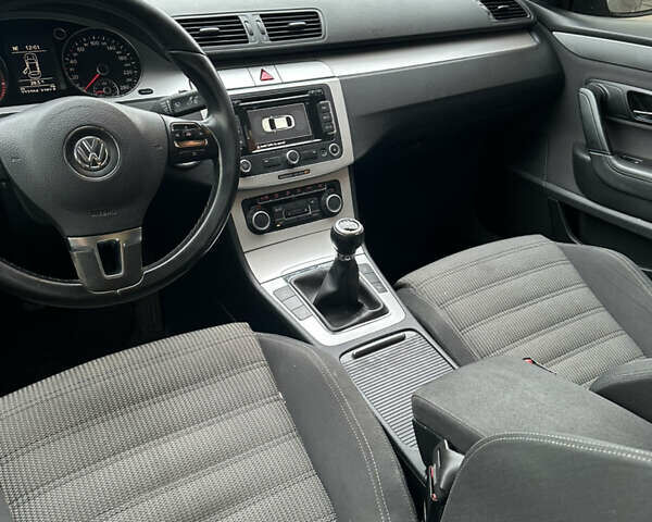 Серый Фольксваген CC / Passat CC, объемом двигателя 1.8 л и пробегом 220 тыс. км за 7777 $, фото 8 на Automoto.ua