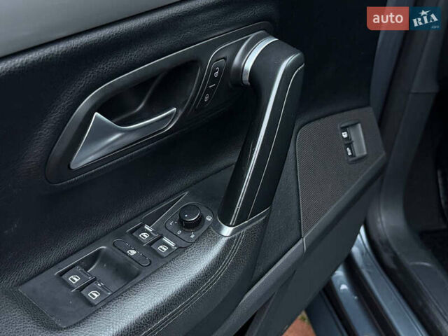 Серый Фольксваген CC / Passat CC, объемом двигателя 1.98 л и пробегом 277 тыс. км за 8250 $, фото 22 на Automoto.ua