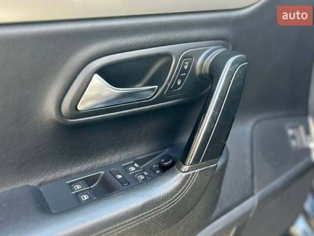 Сірий Фольксваген CC / Passat CC, об'ємом двигуна 1.98 л та пробігом 285 тис. км за 9900 $, фото 6 на Automoto.ua